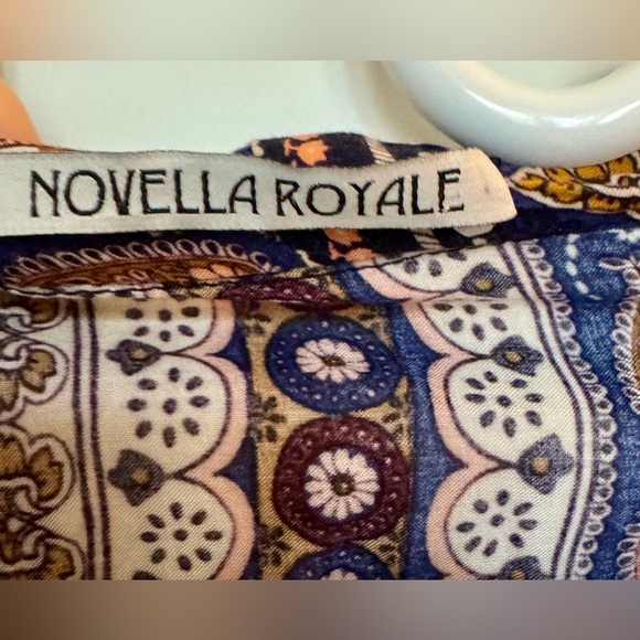 ANTHROPOLOGIE Lovely kimono or robe.  Wear over jeans or lingerie. - Picture 5 of 5